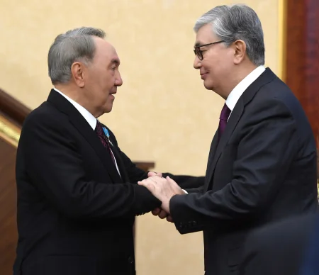 Назарбаев Тоқаевты жеңісімен құттықтады