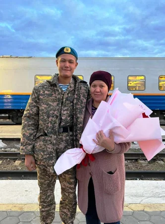 Парызын орындаған ер Сарбаз!