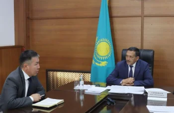 ДЕНСАУЛЫҚ САҚТАУ САЛАСЫН ЖАҚСАРТУ ЖӘНЕ АУЫЛ ШАРУАШЫЛЫҒЫ ӨНІМДЕРІН ҰЛҒАЙТУ МӘСЕЛЕЛЕРІ ҚАРАЛДЫ