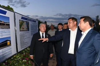 АУЫЛ ШАРУАШЫЛЫҒЫ МИНИСТРІ БАСТАҒАН ДЕЛЕГАЦИЯ  "БЕСАРЫҚ" АУЫЛЫНДАҒЫ БАСТАМАЛАРМЕН ТАНЫСТЫ