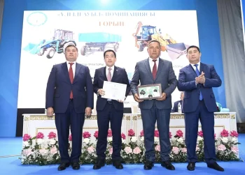 ҮЛГІЛІ ЕЛДІ МЕКЕНДЕРГЕ 19 АРНАЙЫ ТЕХНИКА МЕН 15 МИЛЛИОН ТЕҢГЕНІҢ СЕРТИФИКАТТАРЫ ТАБЫСТАЛДЫ