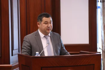 МЕМЛЕКЕТТІК РӘМІЗДЕР ЖӨНІНДЕГІ КОМИССИЯ ОТЫРЫСЫ ӨТТІ