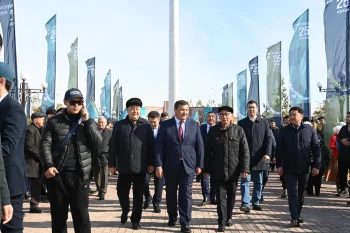 СЫР ЕЛІНДЕ МЕМЛЕКЕТТІК ТУ КӨТЕРУ РӘСІМІ ӨТТІ