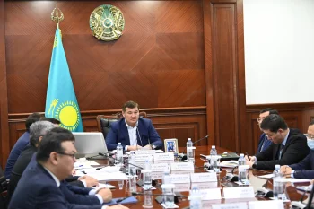 ОҚУШЫЛАРДЫ ЫСТЫҚ ТАМАҚПЕН ҚАМТУ МӘСЕЛЕСІ ҚАРАЛДЫ