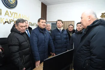 ОБЛЫС ӘКІМІ АРАЛ АУДАНЫНДАҒЫ ЖЕДЕЛ БАСҚАРУ ОРТАЛЫҒЫНЫҢ ЖҰМЫСЫМЕН ТАНЫСТЫ