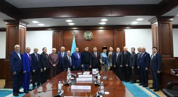 АЙМАҚ БАСШЫСЫ БЕКМЫРЗА ЕЛАМАНОВТЫ МЕРЕЙТОЙЫМЕН ҚҰТТЫҚТАДЫ