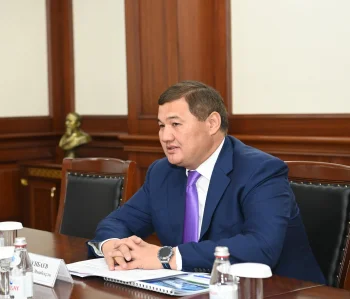 «ҚАЗАТОМӨНЕРКӘСІП» ҰАК» АҚ БАСҚАРМА ТӨРАҒАСЫМЕН КЕЗДЕСТІ