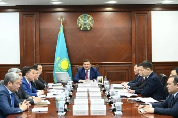 АВТОЖОЛ САЛАСЫН ДАМЫТУ МӘСЕЛЕСІ ТАЛҚЫЛАНДЫ