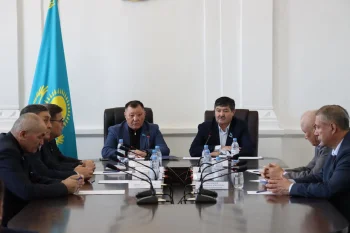 ОБЛЫСТЫҚ МӘСЛИХАТ ДЕПУТАТТАРЫ ҚАРМАҚШЫ АУДАНЫНА ЖҰМЫС САПАРЫМЕН БАРДЫ