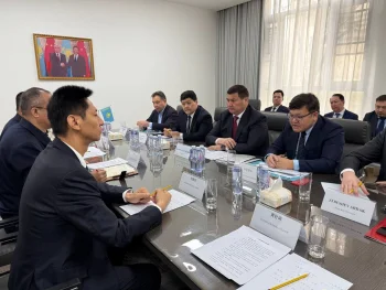 АЙМАҚ БАСШЫСЫ ҚЫТАЙЛЫҚ КОМПАНИЯЛАРДЫҢ БАСШЫЛАРЫМЕН КЕЗДЕСТІ