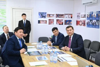 АЙМАҚ БАСШЫСЫ ШЫҒАРМАШЫЛЫҚ- ИННОВАЦИЯЛЫҚ ОРТАЛЫҚТЫҢ ҚҰРЫЛЫСЫМЕН ТАНЫСТЫ