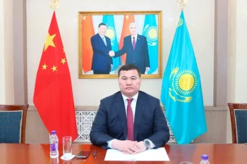 АЙМАҚ БАСШЫСЫ ҚАЗАҚСТАН РЕСПУБЛИКАСЫНЫҢ ҚЫТАЙДАҒЫ ТӨТЕНШЕ ЖӘНЕ ӨКІЛЕТТІ ЕЛШІСІМЕН КЕЗДЕСТІ