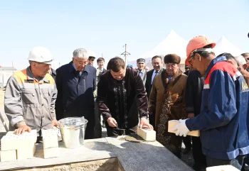 ШИЕЛІДЕ 200 ОРЫНДЫҚ ОҚУШЫЛАР ҮЙІ МЕН 50 ОРЫНДЫҚ ӨНЕР МЕКТЕБІНІҢ ІРГЕТАСЫ ҚАЛАНДЫ