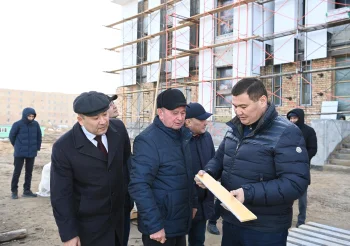 АЙМАҚ БАСШЫСЫ ҚЫЗЫЛОРДА ҚАЛАСЫНДАҒЫ ҚҰРЫЛЫС НЫСАНДАРЫН АРАЛАДЫ