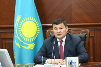 ЖОЛ ИНФРАҚҰРЫЛЫМЫН ДАМЫТУ МӘСЕЛЕСІ ТАЛҚЫЛАНДЫ