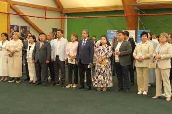 ЖҰМЫСШЫ МАМАНДЫҚТАРЫ ЖЫЛЫ АЯСЫНДА «БОЛАШАҚҚА БАҒДАР» АТТЫ БОС ЖҰМЫС ОРЫНДАРЫ ЖӘРМЕҢКЕСІ ӨТТІ