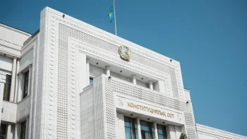 Конституциялық Сот: шетелдіктер Қазақстанда қоғамдық бірлестіктерге мүше бола алады, алайда құрылтайшы болу құқығы жоқ