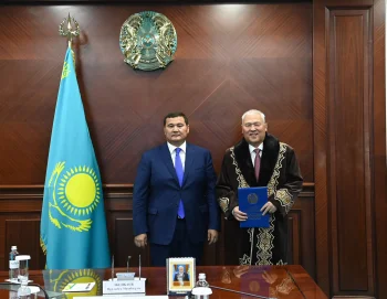 МЕМЛЕКЕТ ЖӘНЕ ҚОҒАМ ҚАЙРАТКЕРІ МҰРАТ ӘБЕНОВ 60 ЖАСТА