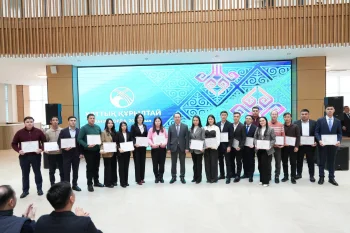 ЖАУАПТЫ КЕЗЕҢДЕ ҚАЖЫРЛЫ ЕҢБЕГІ ЕЛЕНГЕН МАМАНДАР МАРАПАТТАЛДЫ