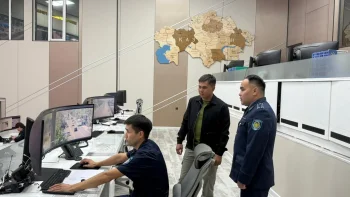 Жас буын және тәртіп сақшылары: таза елге бірге қадам