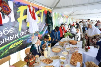 «Ақтөбе – тарының астанасы» гастрофестивалі қонақтарды ұлттық дәстүрлердің бай мұрасымен таныстырды