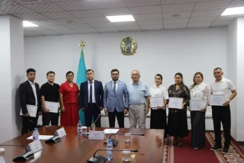 «ЖАРНАМА – ТІЛ ТАЗАЛЫҒЫНЫҢ КӨРІНІСІ» АТТЫ ОБЛЫСТЫҚ БАЙҚАУДЫҢ ЖҮЛДЕГЕРЛЕРІ МАРАПАТТАЛДЫ